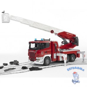 Пожарная машина Scania с выдвижной лестницей и помпой